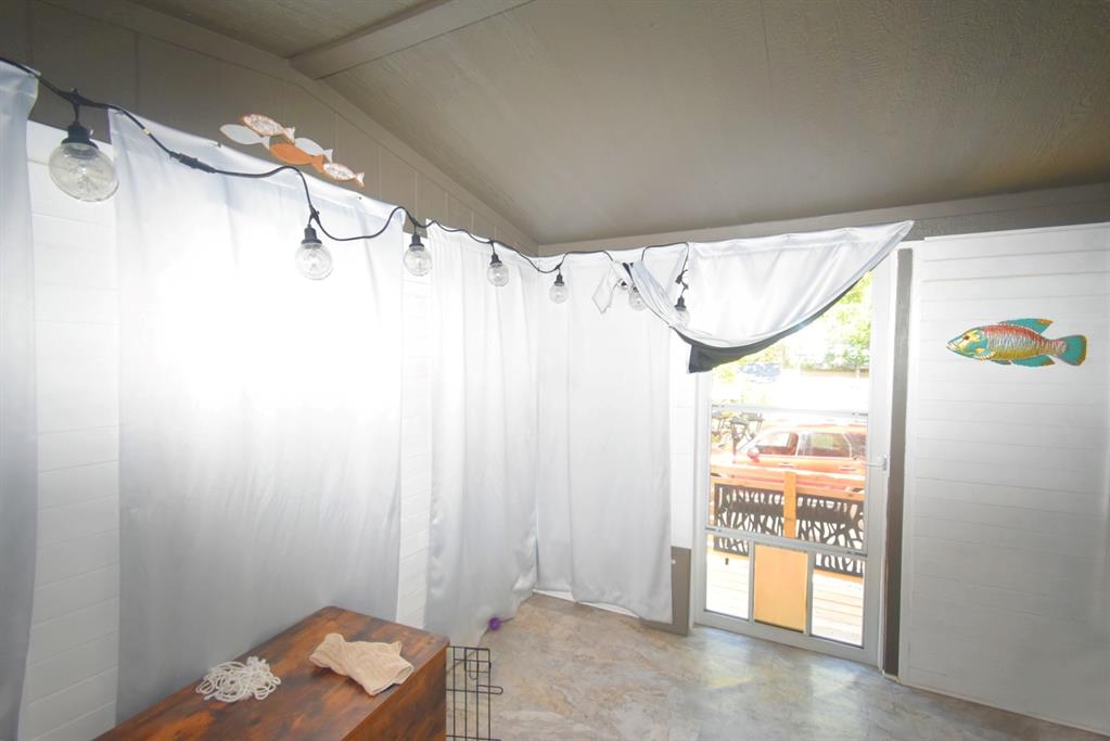 White Oak Shores - Residential