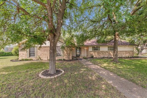 206 Taos Drive Woodway TX 76712
