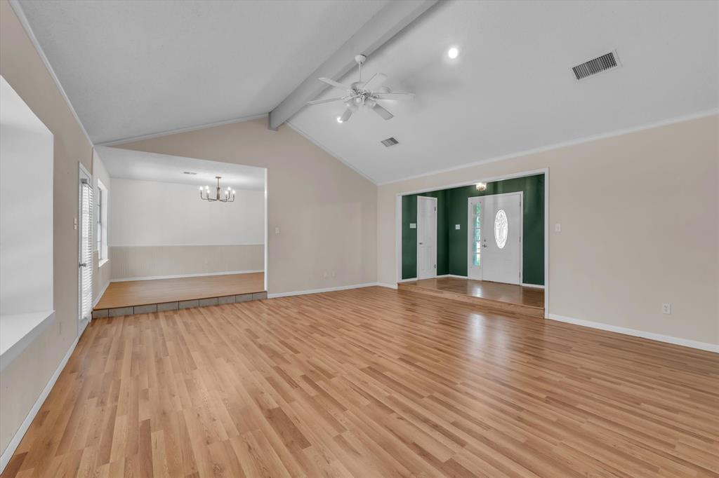 206 Taos Drive