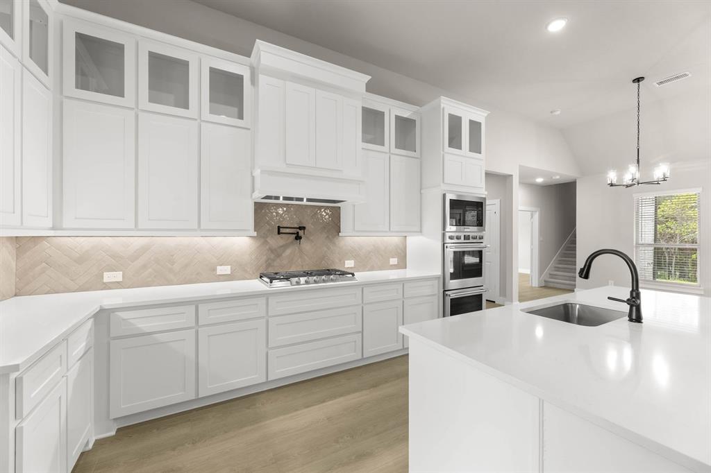 Broadmoor Estates - Residential