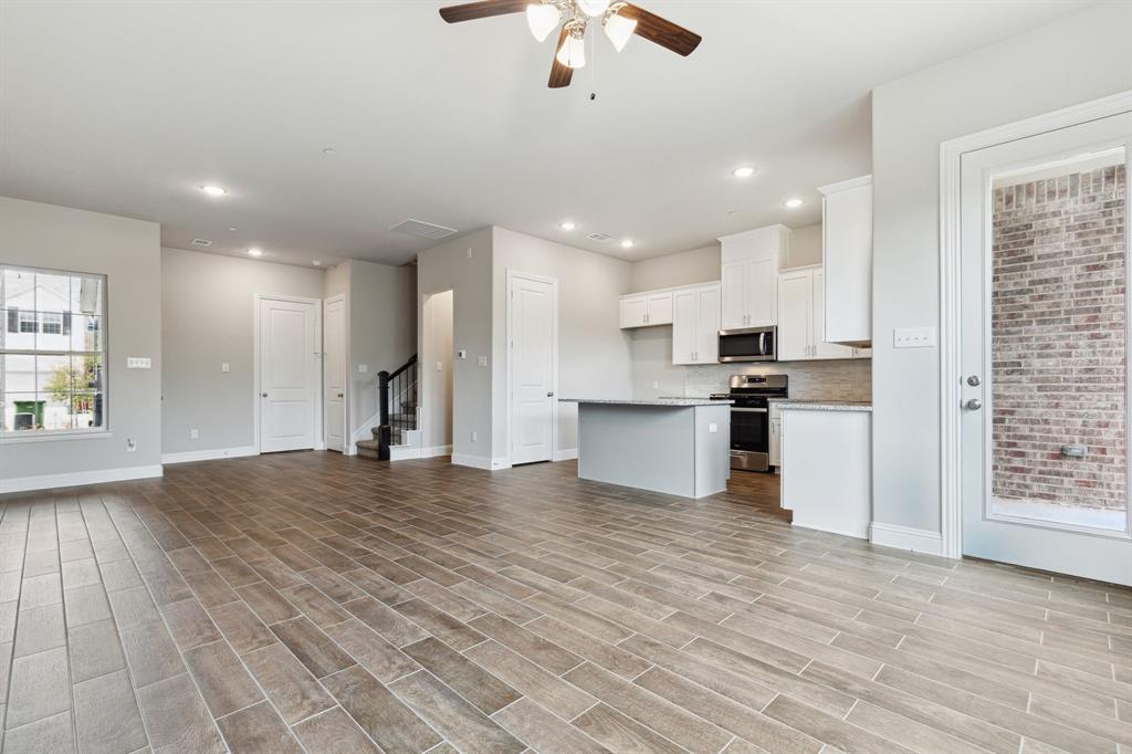 589 Hutchinson Lane