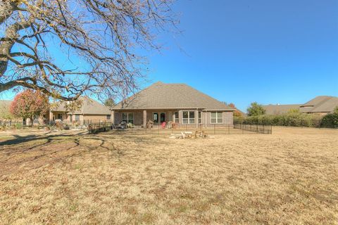 A home in Granbury