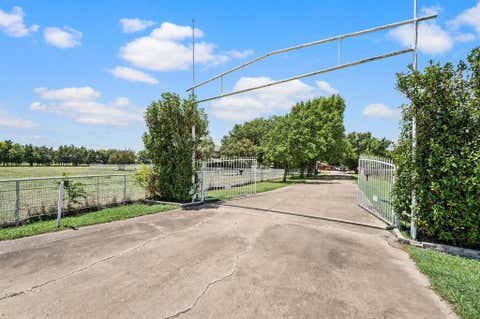 Tiny photo for 617 Malloy Lane, Ovilla, TX 75154 (MLS # 21340925)
