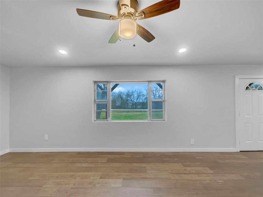 3813 Paradise Lane