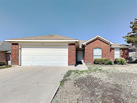 Photo of 3712 Garden Springs Drive, Fort Worth, TX 76123 (MLS # 21201386)