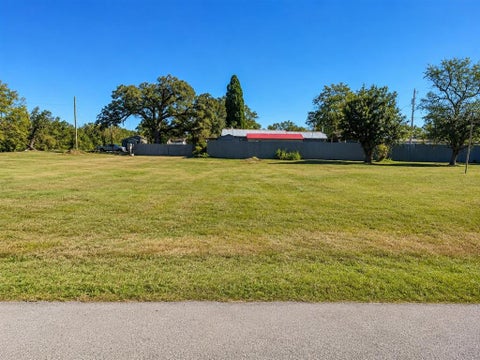 Photo of 0 N Walker Street, Malakoff, TX 75148 (MLS # 21329331)