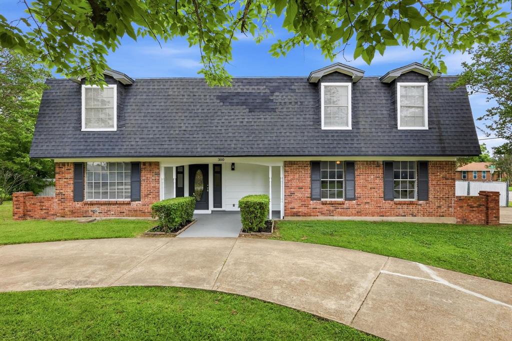 300 Leighton Drive