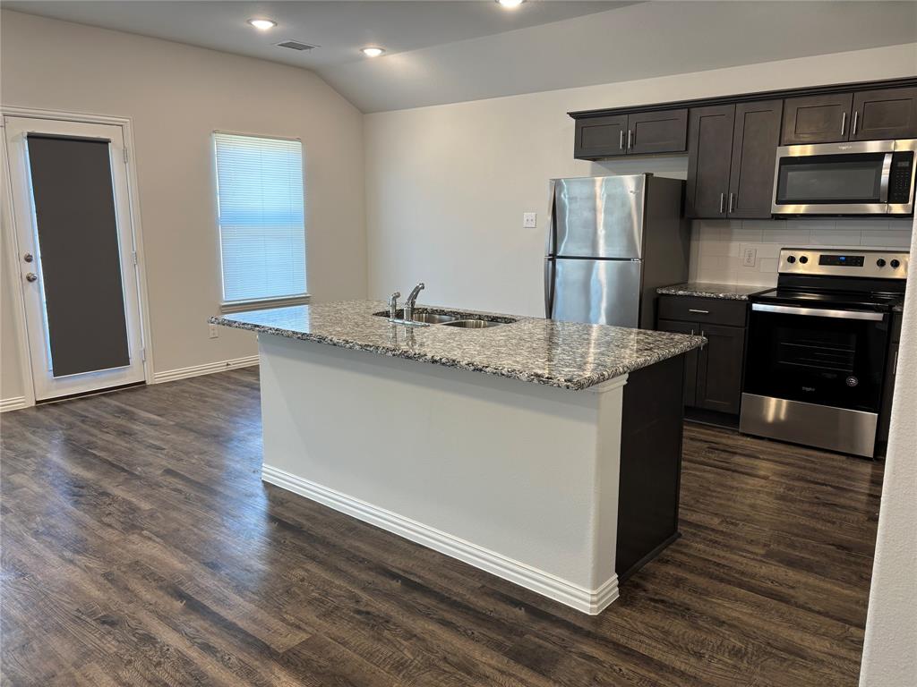 Camden Park, Ph 3 - Residential Lease