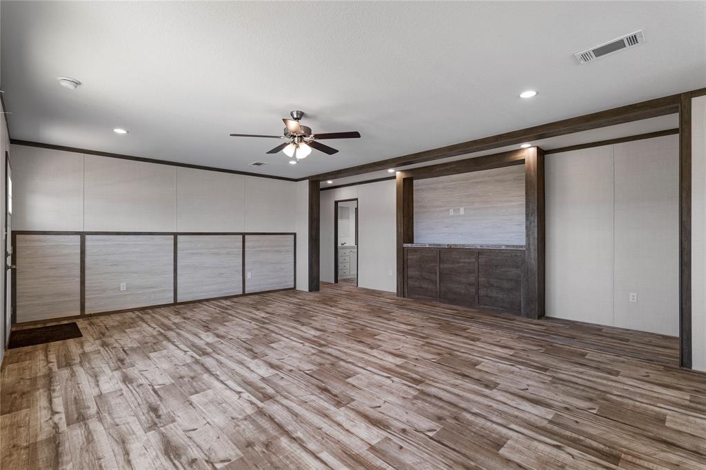 REAST ROAD ESTATES - Residential