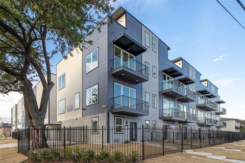 Photo of 1614 N Fitzhugh Avenue #101, Dallas, TX 75204 (MLS # 21229983)