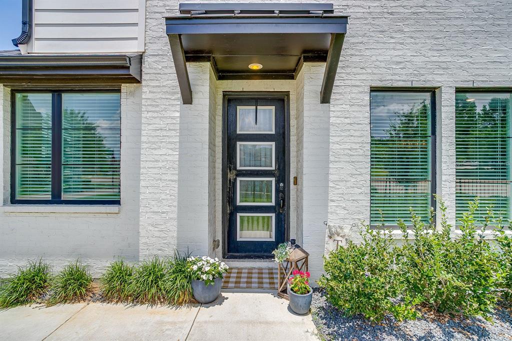 6300 Rover Lane