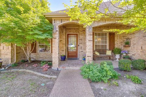 A home in Benbrook