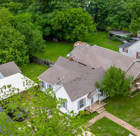 1227 W Walker Street Denison TX 75020