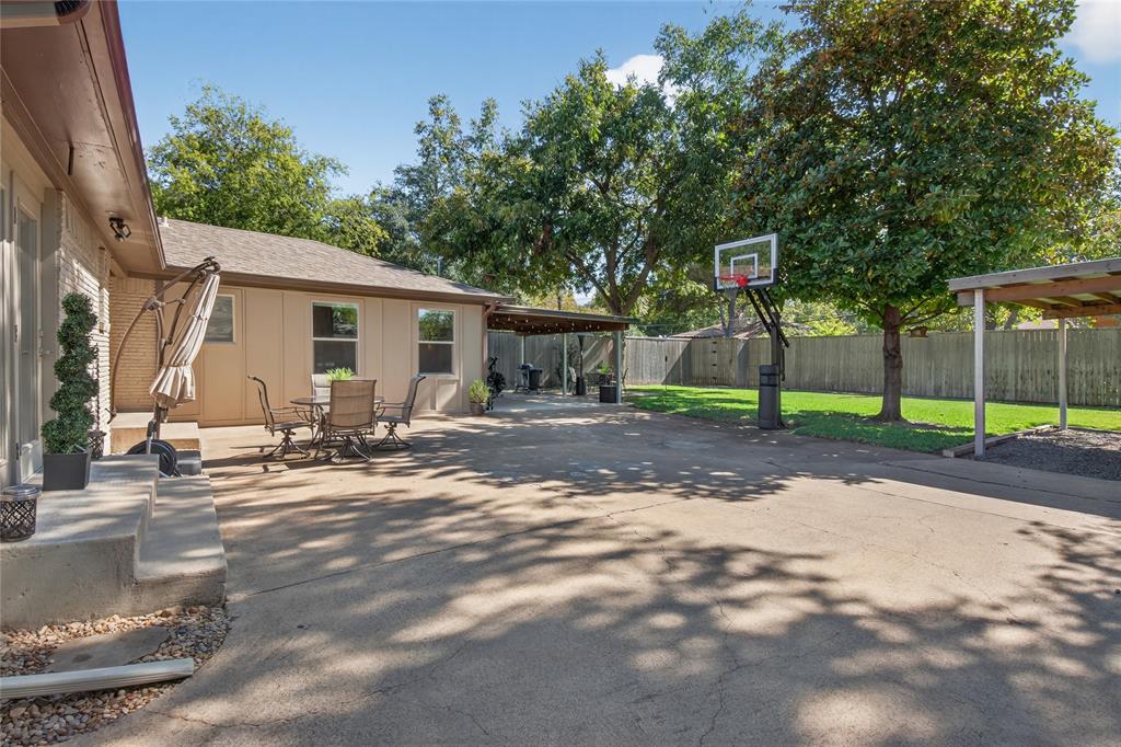 Merriman Manor - Residential