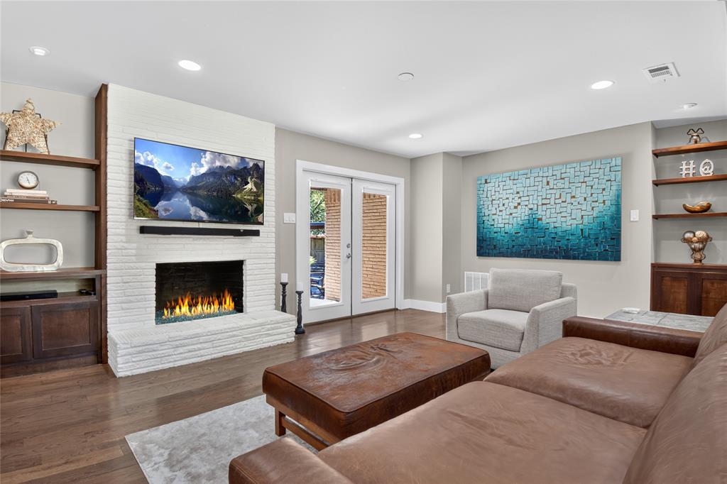 Merriman Manor - Residential