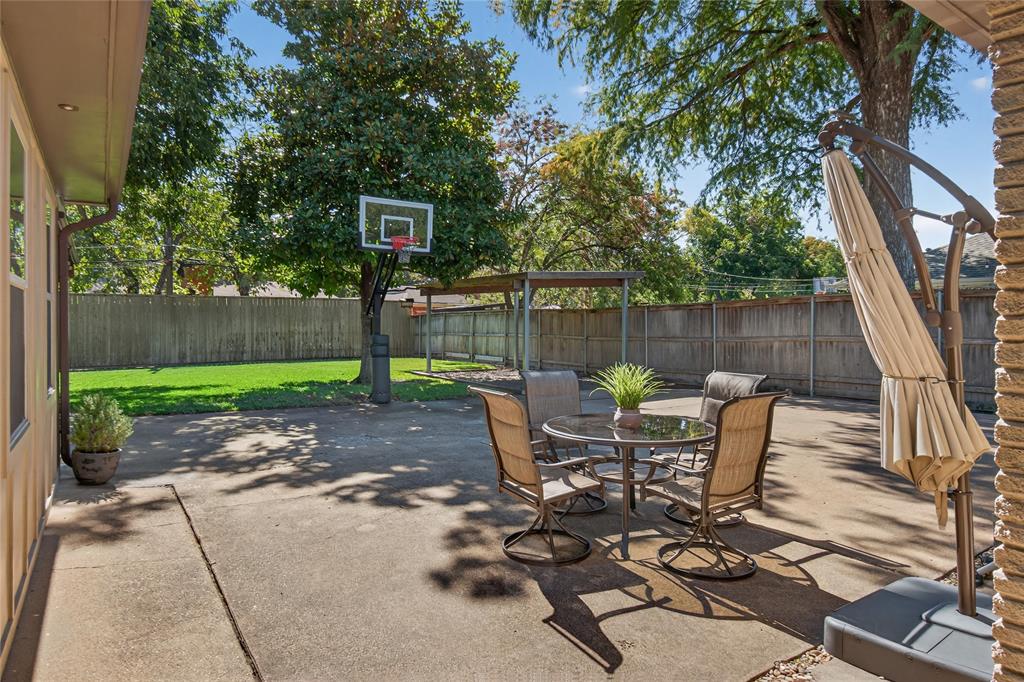 Merriman Manor - Residential