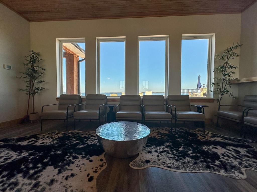 Shores at the Peninsula - Land