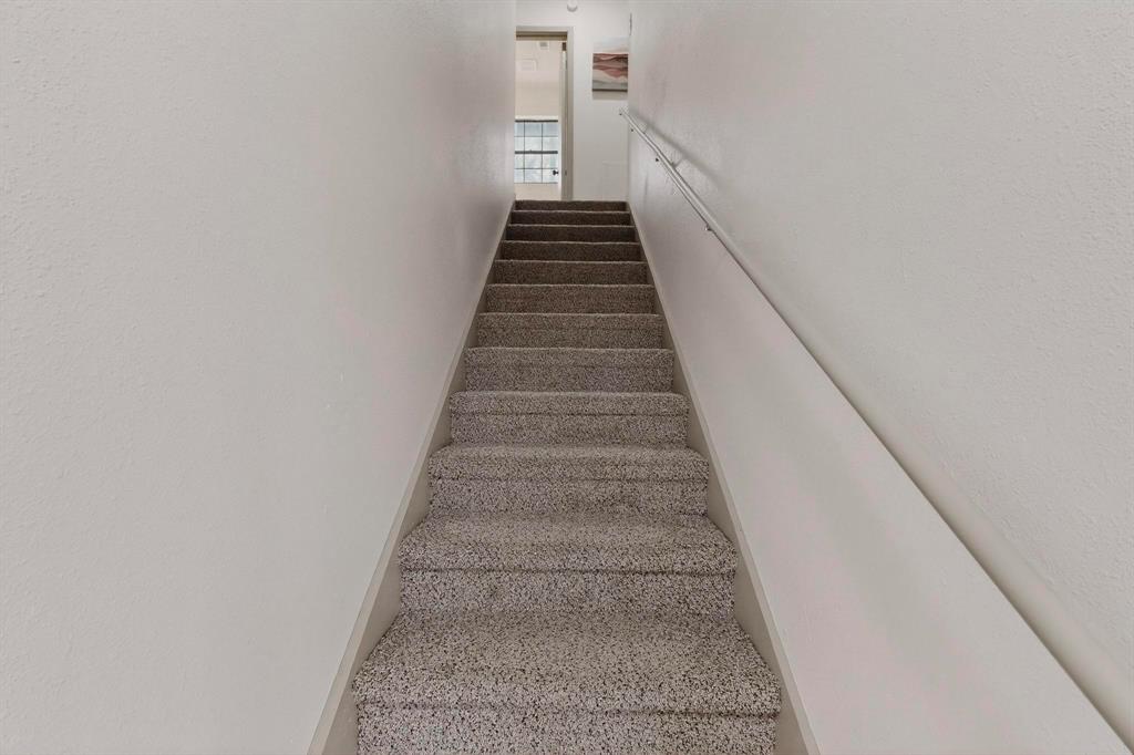 7680 Private Road 2576