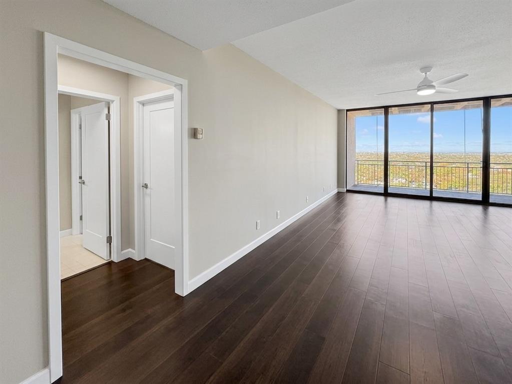 Athena Condo - Residential