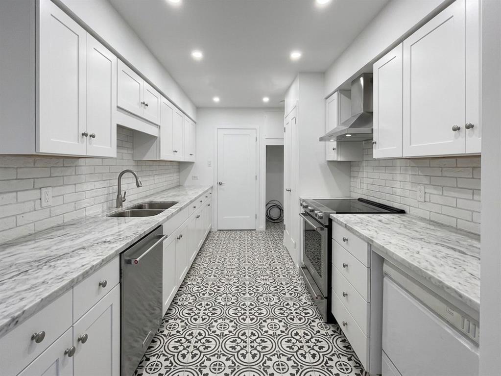 Athena Condo - Residential