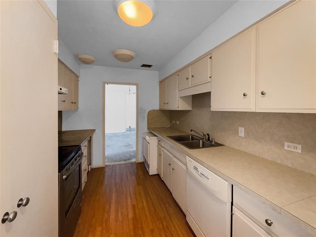 Athena Condo - Residential