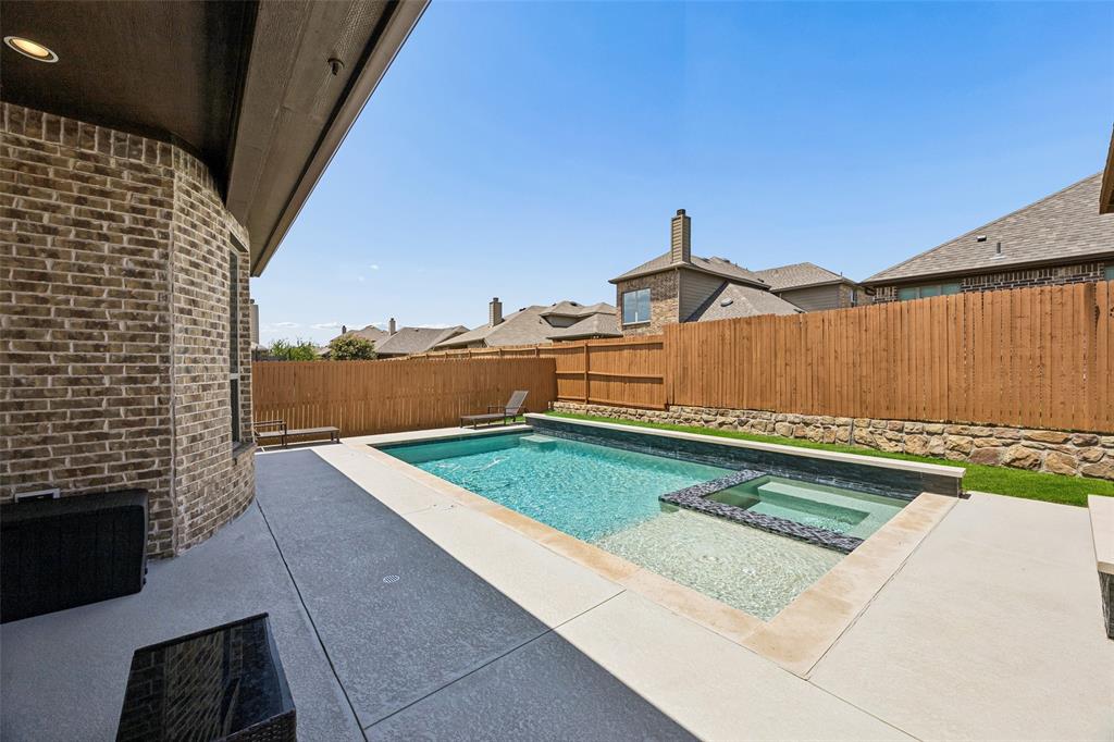 16509 Dry Creek Boulevard