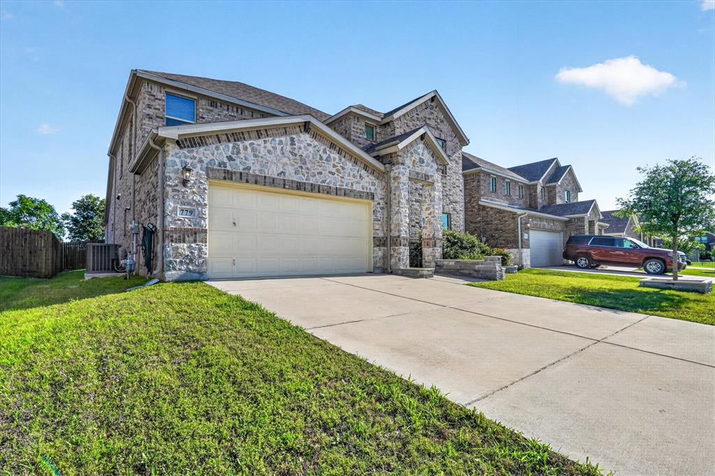 779 Cascade Lane