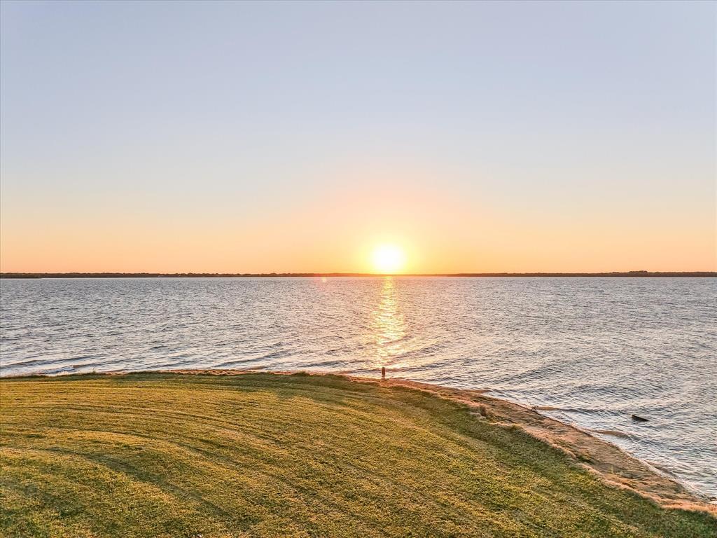 Kerens, Texas, 75144, United States, 5 Bedrooms Bedrooms, ,4 BathroomsBathrooms,Residential,Active,2020765