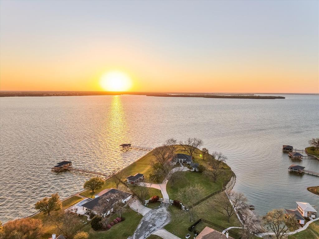 Kerens, Texas, 75144, United States, 5 Bedrooms Bedrooms, ,4 BathroomsBathrooms,Residential,Active,2020765