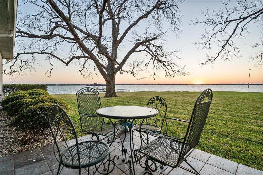 Kerens, Texas, 75144, United States, 5 Bedrooms Bedrooms, ,4 BathroomsBathrooms,Residential,Active,2020765