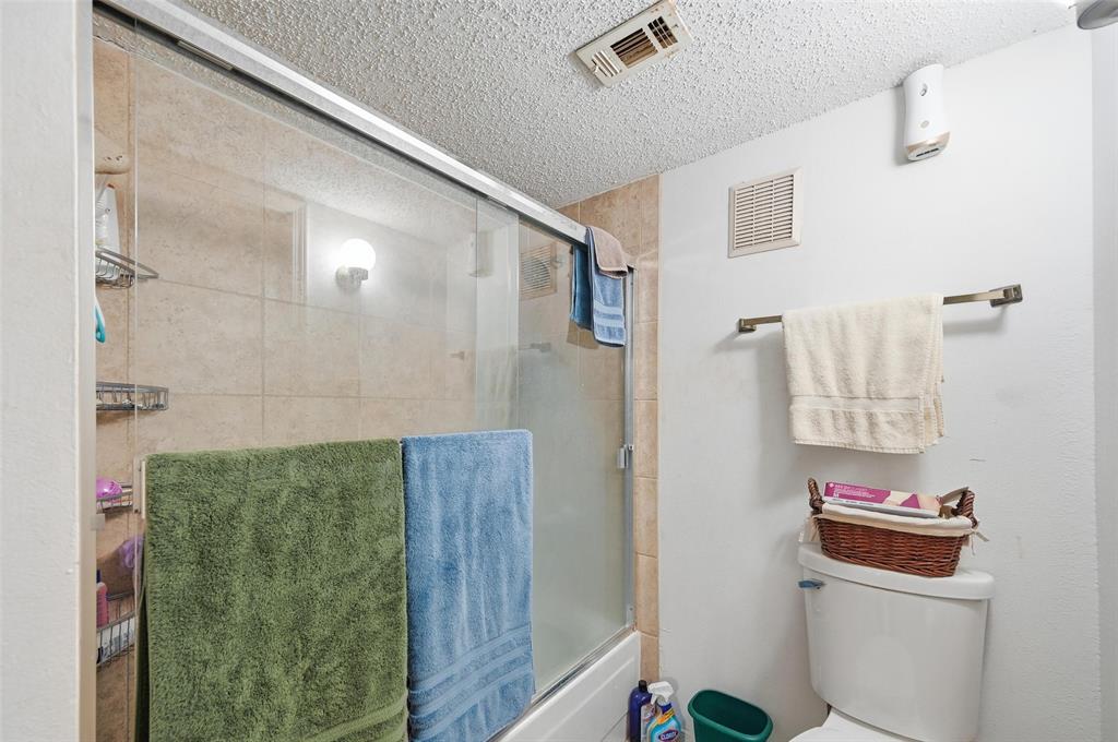 Cambridge Condos Ph 01 03 - Residential