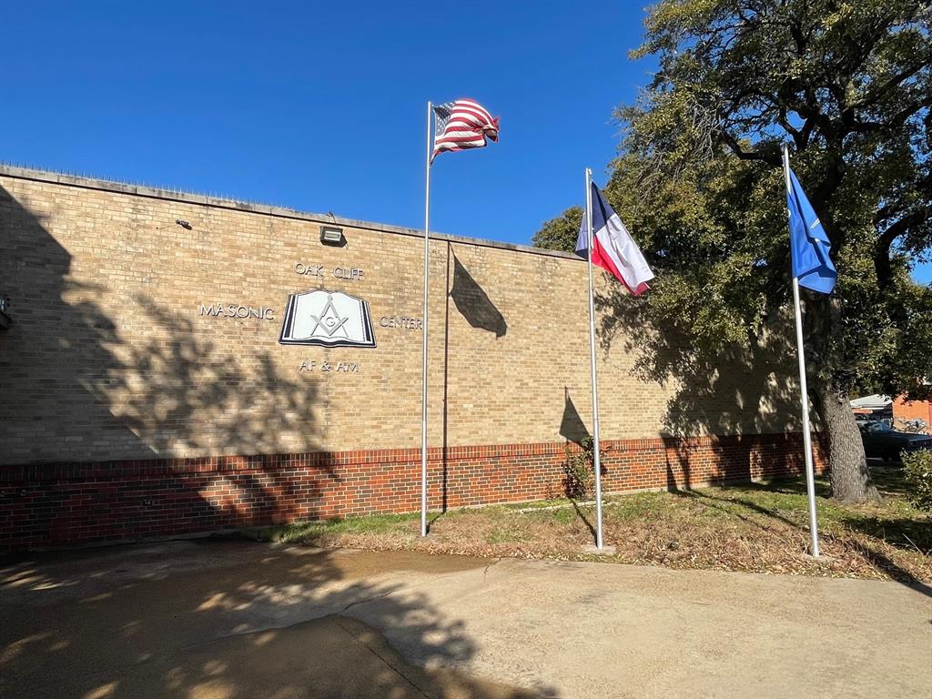 Elmwood - Commercial Sale