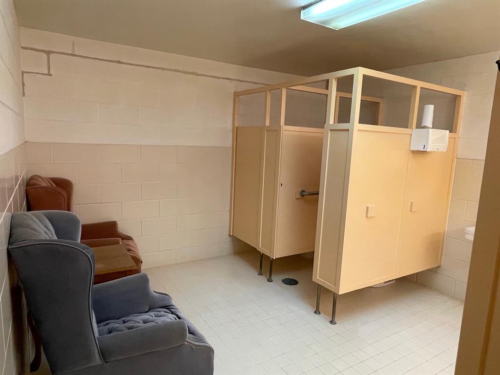 Elmwood - Commercial Sale