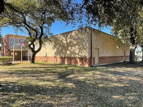 1309 Newport Avenue Dallas TX 75224