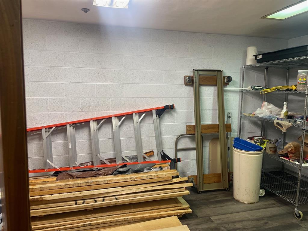 Elmwood - Commercial Sale