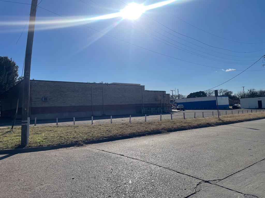 Elmwood - Commercial Sale