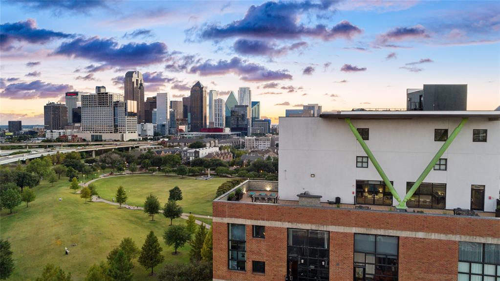 588 Condos - Residential Lease