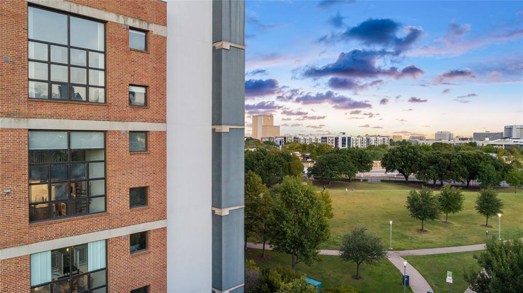 588 Condos - Residential Lease