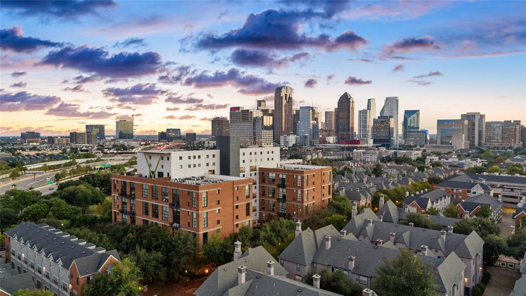 588 Condos - Residential Lease