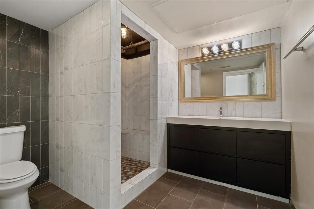 588 Condos - Residential Lease