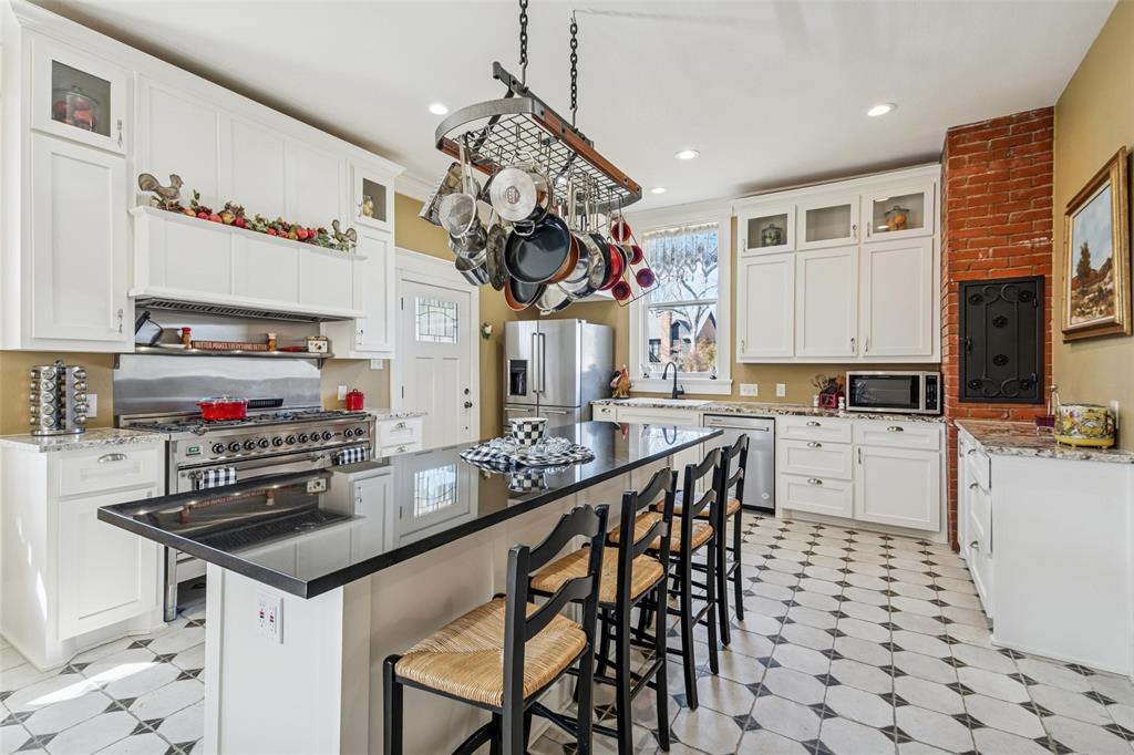 Terrell Rev - Residential