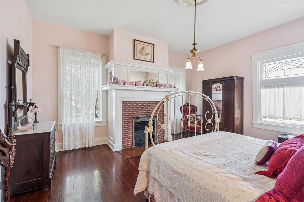 Terrell Rev - Residential