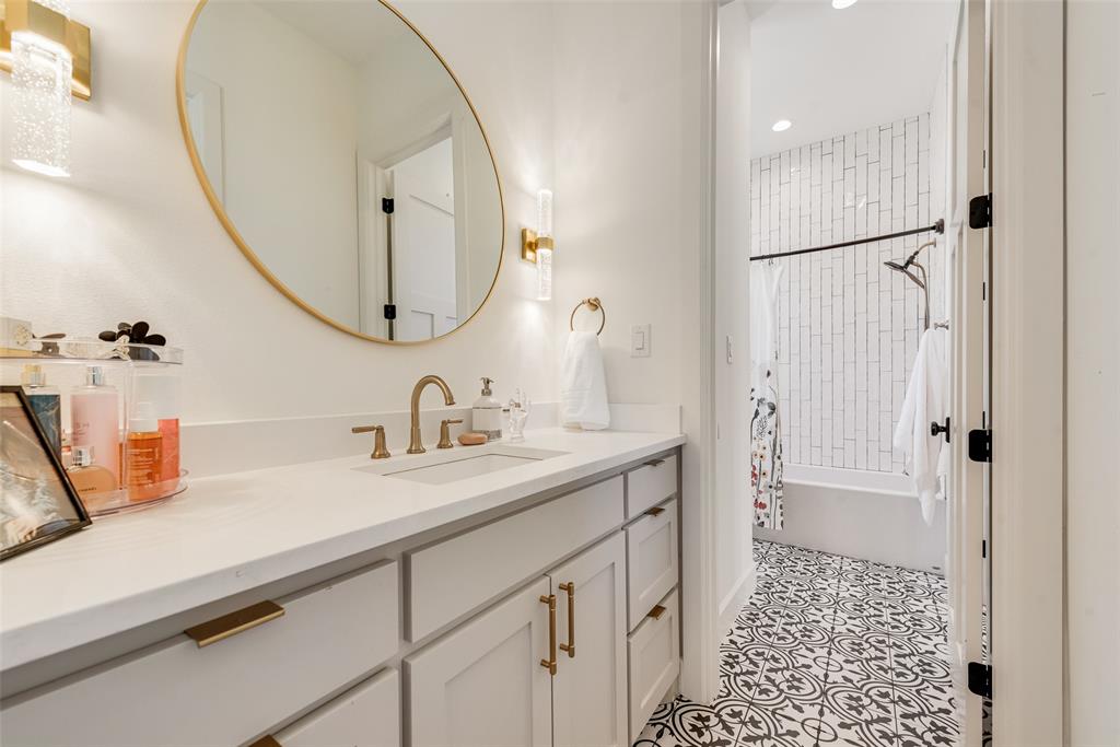 R Pena - Residential