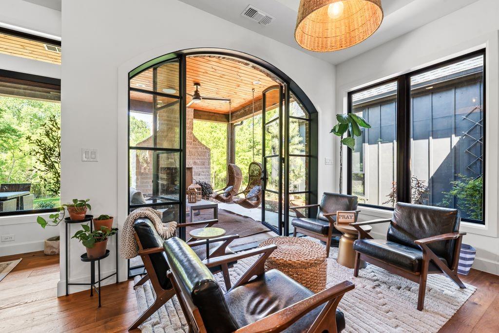 R Pena - Residential