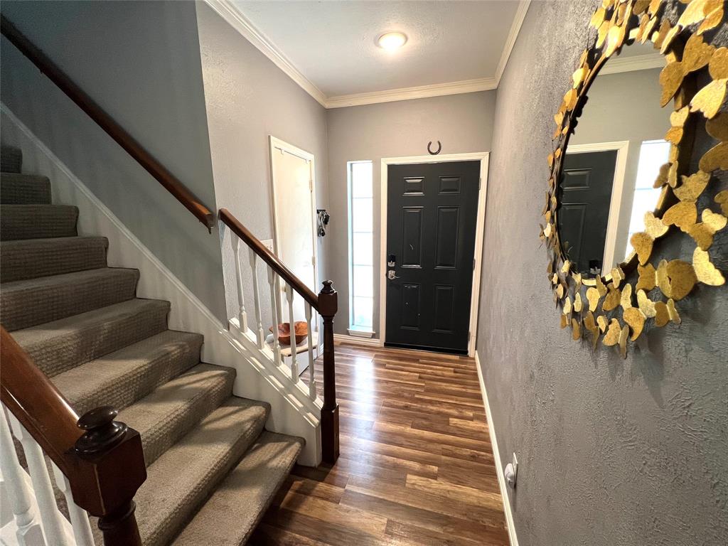 7151 Gaston Avenue 111