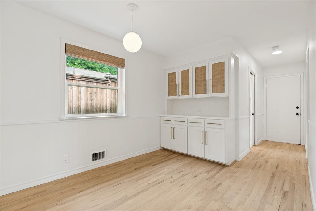Merriman Manor - Residential