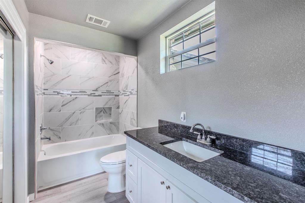 WESTERN HILLS - Residential