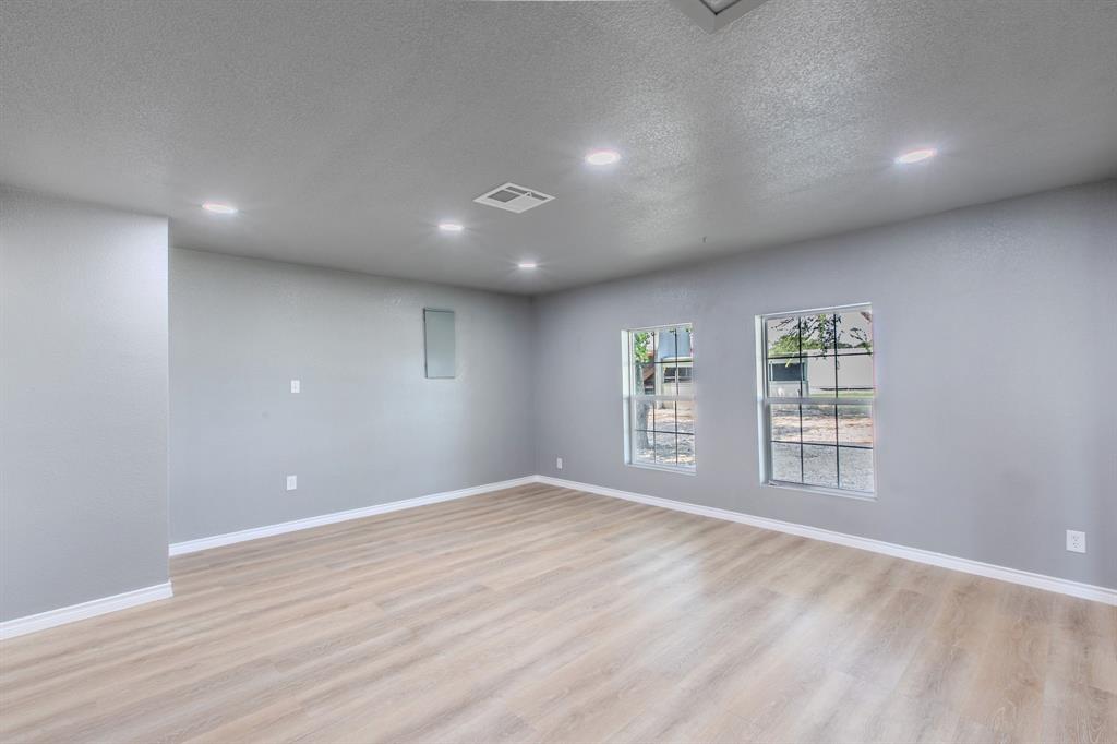 WESTERN HILLS - Residential