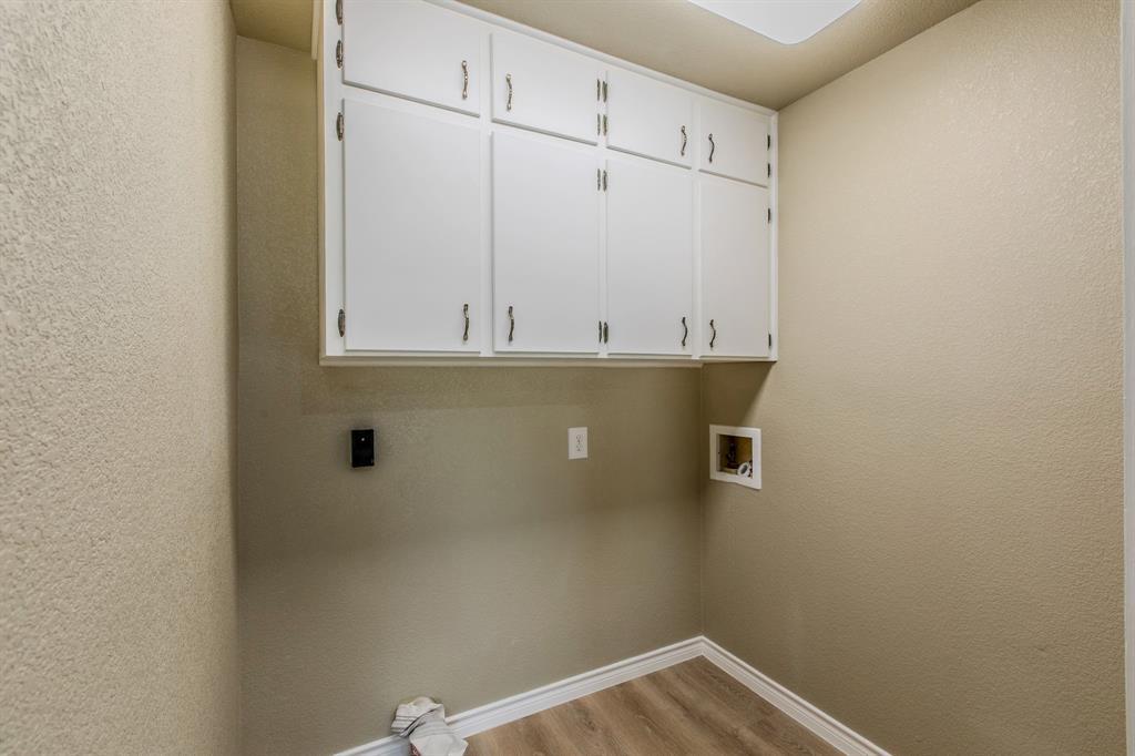 WESTERN HILLS - Residential