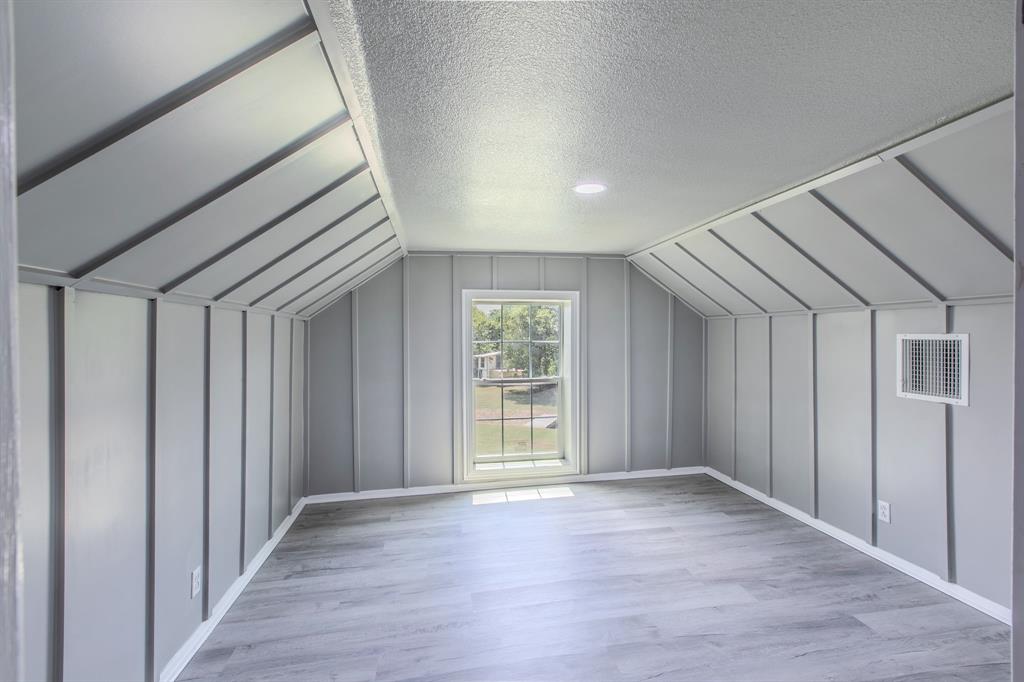 WESTERN HILLS - Residential